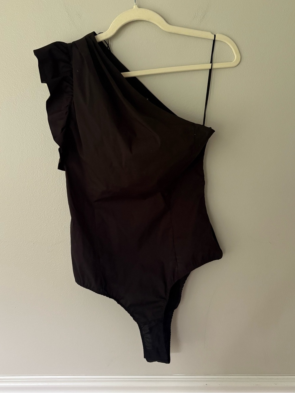 Zara Asymmetrical Ruffled One Shoulder Black Bodysuit Snap Closure